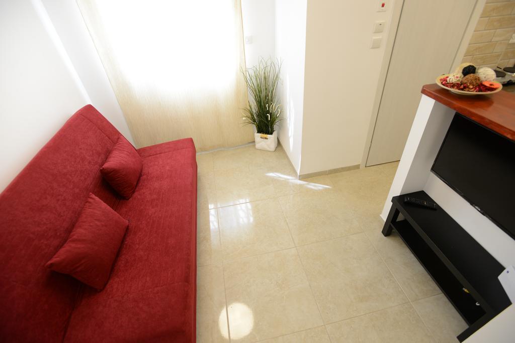 Olga Beach Apartments Хайфа Экстерьер фото